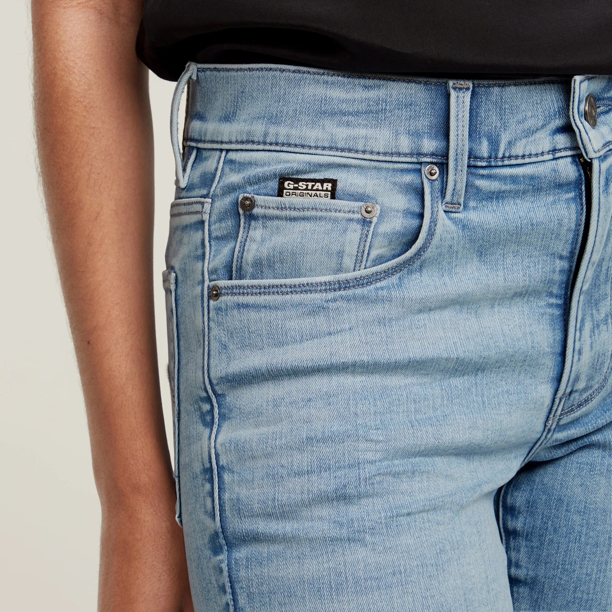 3301-skinny-wmn-424-lt-aged-