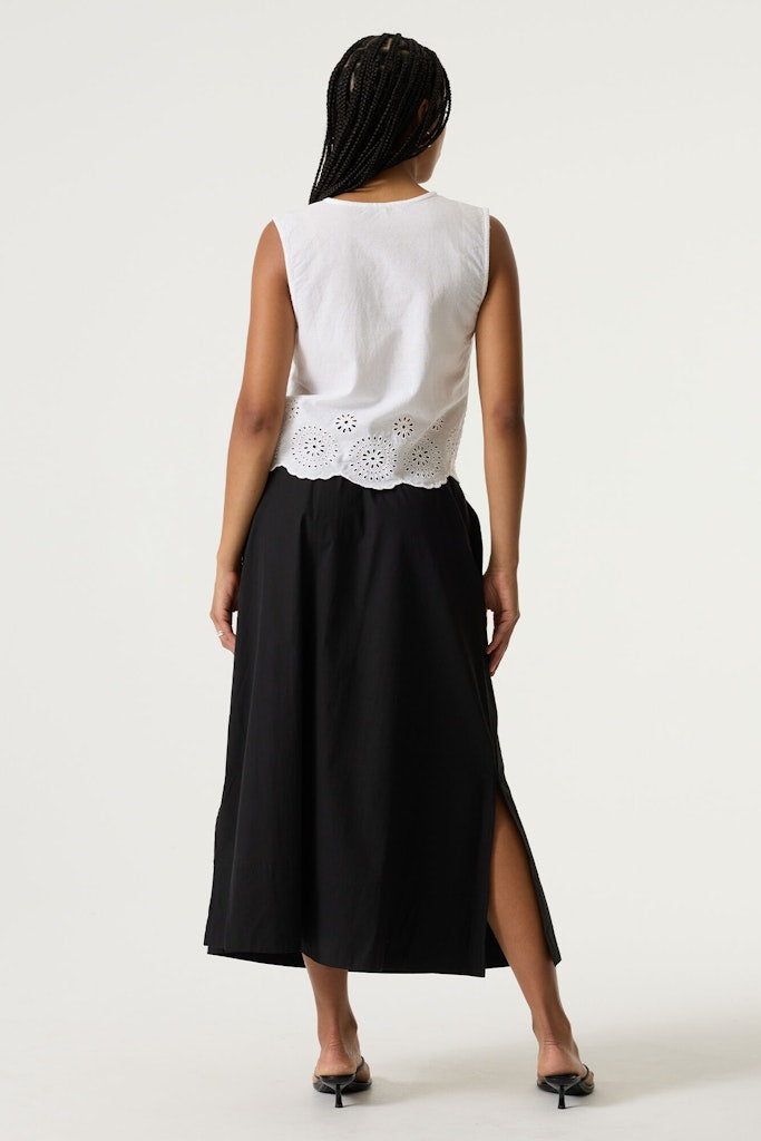 Garcia_springsummer-2026_53_Q260039-53_4