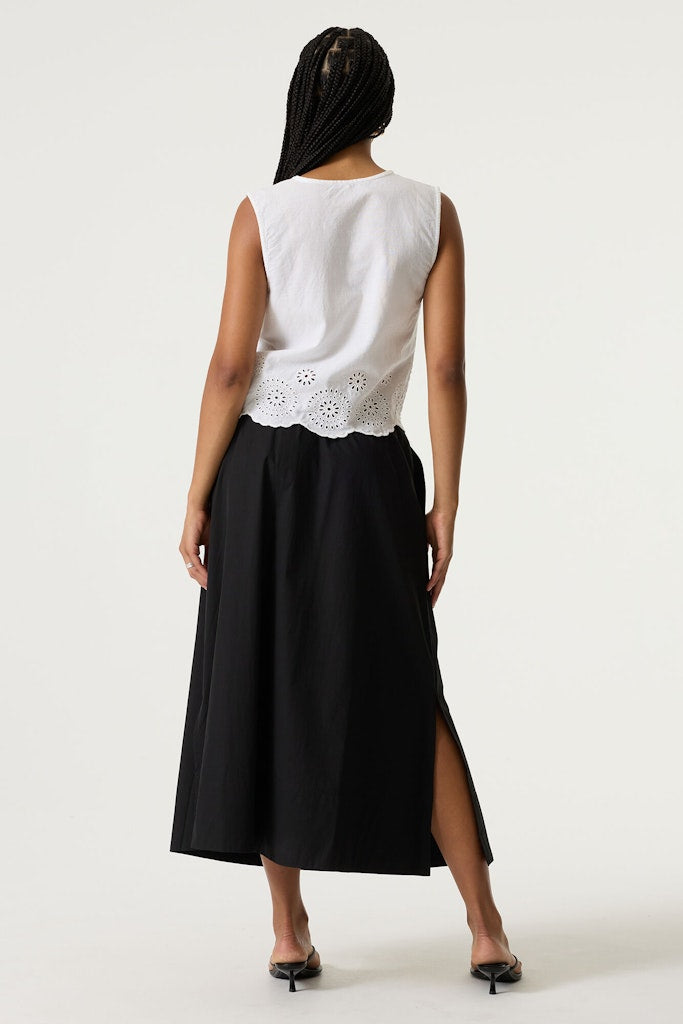Garcia_springsummer-2026_60_Q260122-60 (1)