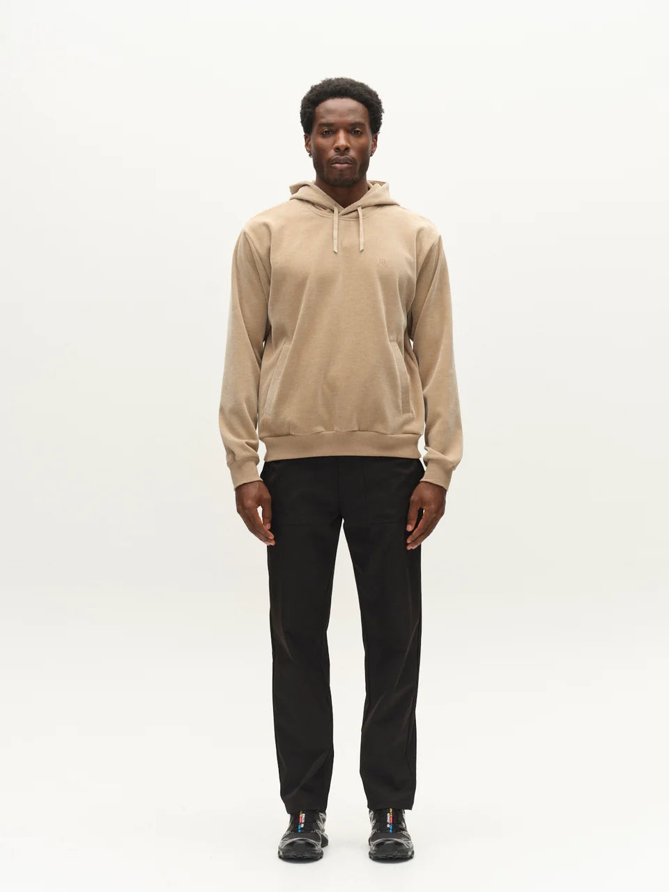 PRIMO.FUNE.HOODIE_0040_SAND_CROCKER