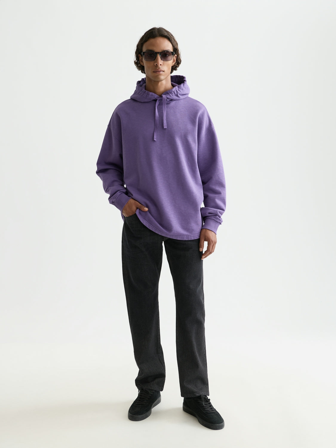 Scotch-&-Sod_SPRING-2026_stay-dark_182367_6