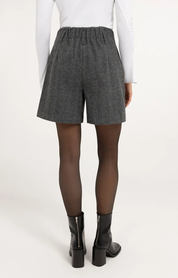 bermuda-shorts-in-melange-herringbone-fabric-medium-grey-melange_557db185-8cd5-4836-9667-27b9123a5539