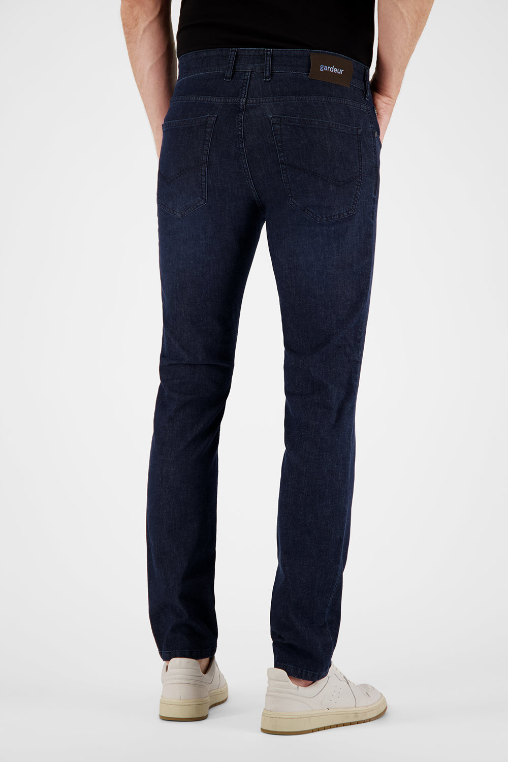 bradley-1-dark-rinsed-