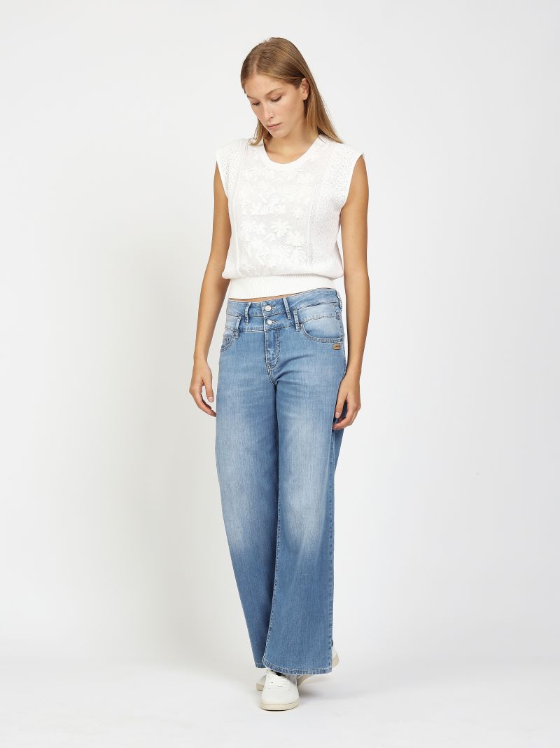 cara-wide-fit-