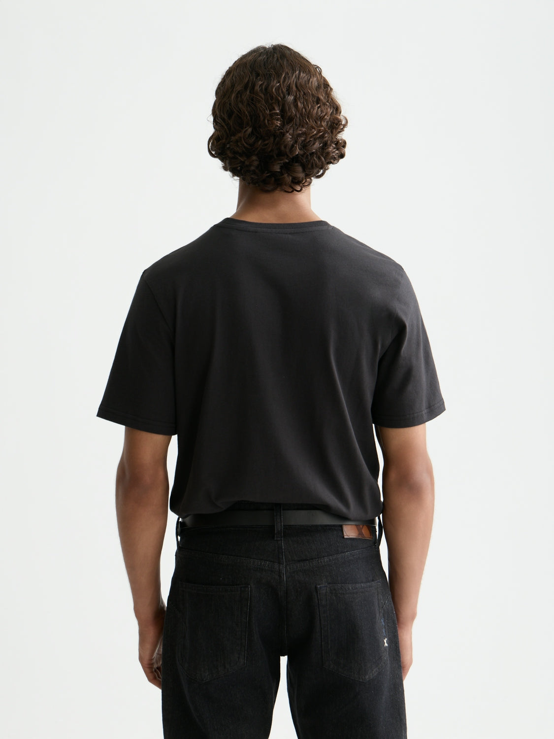 chest-artwork-regular-fit-t-shirt-001-meteorite-