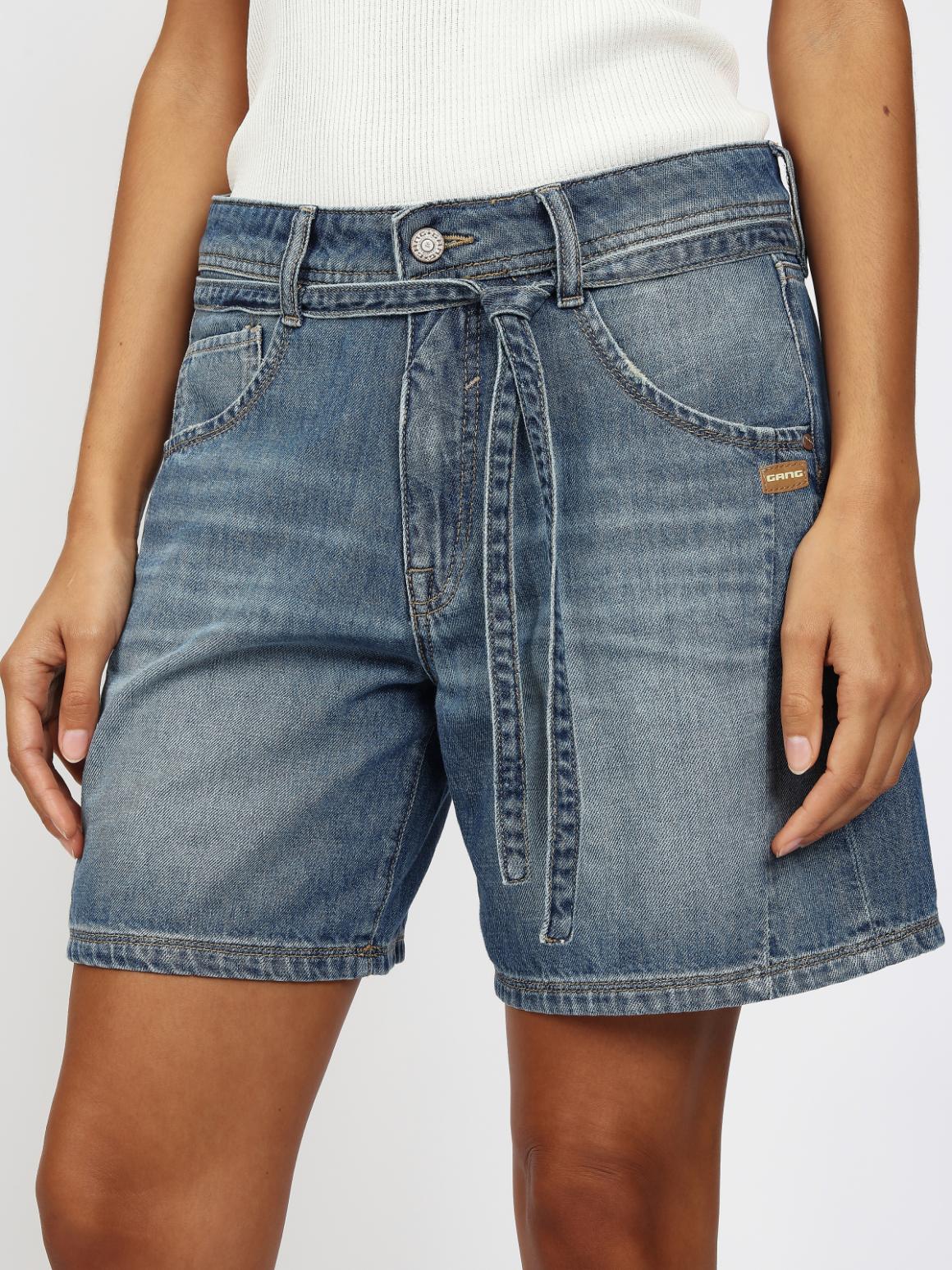 claire-shorts-