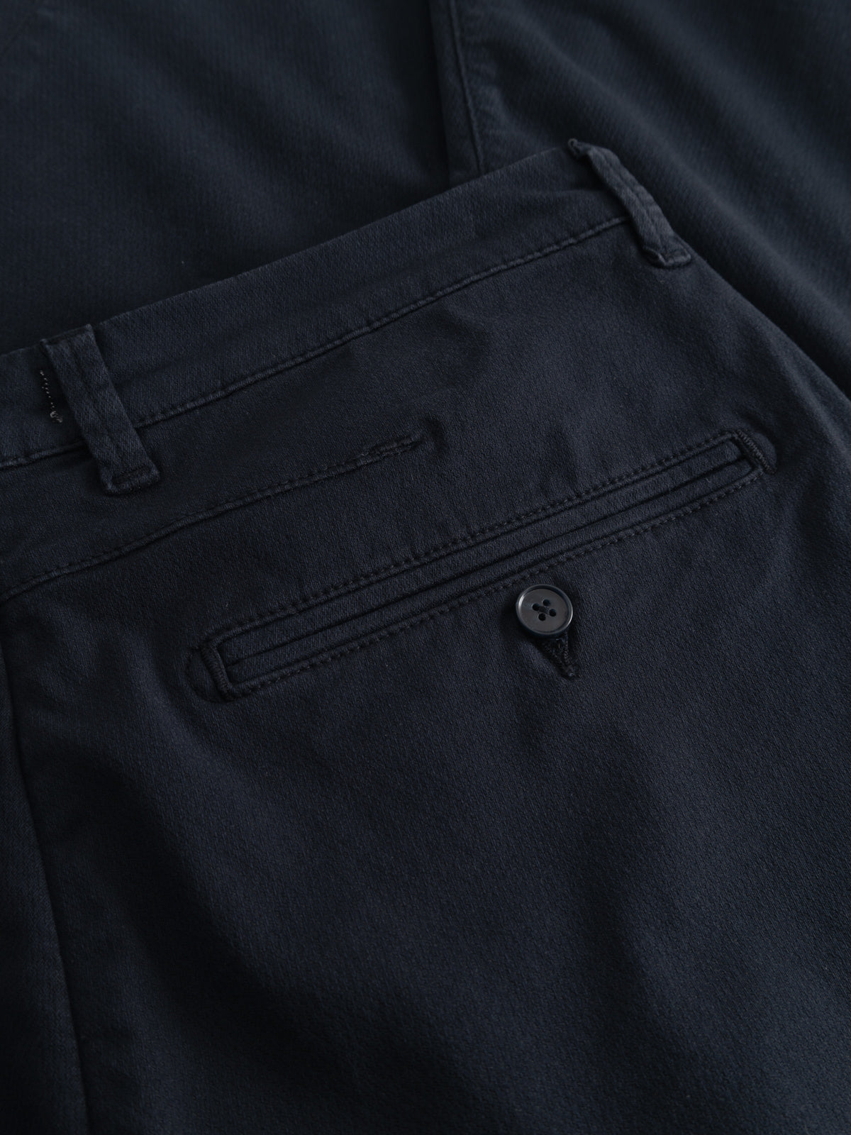dale.chi-blue-black-