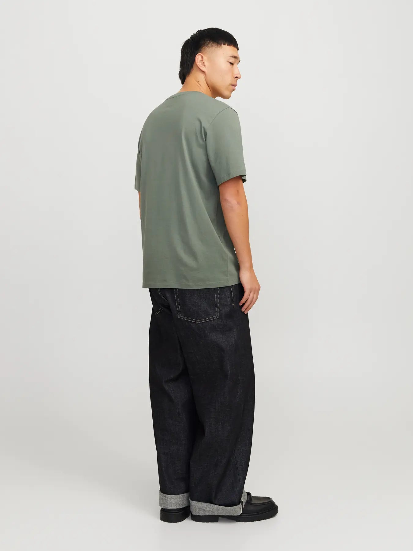 jjeorganic-basic-tee-ss-o-neck-noos-176519-agave-green-