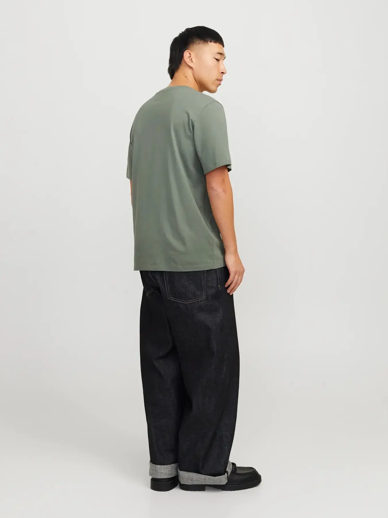 jjeorganic-basic-tee-ss-o-neck-noos-176519-agave-green-