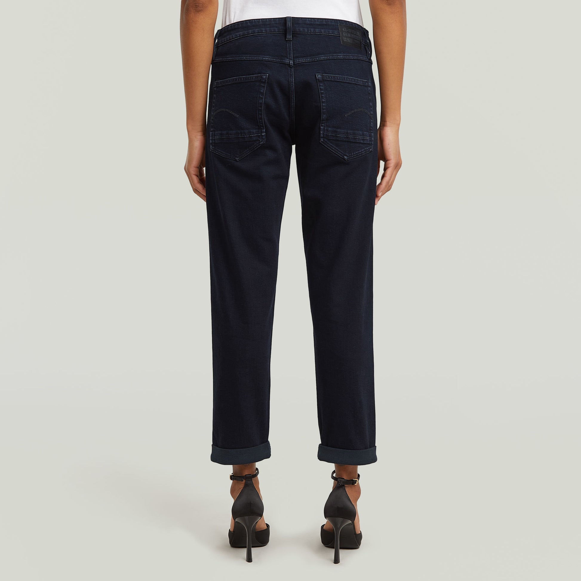 kate-boyfriend-wmn-h720-worn-in-polar-blue-