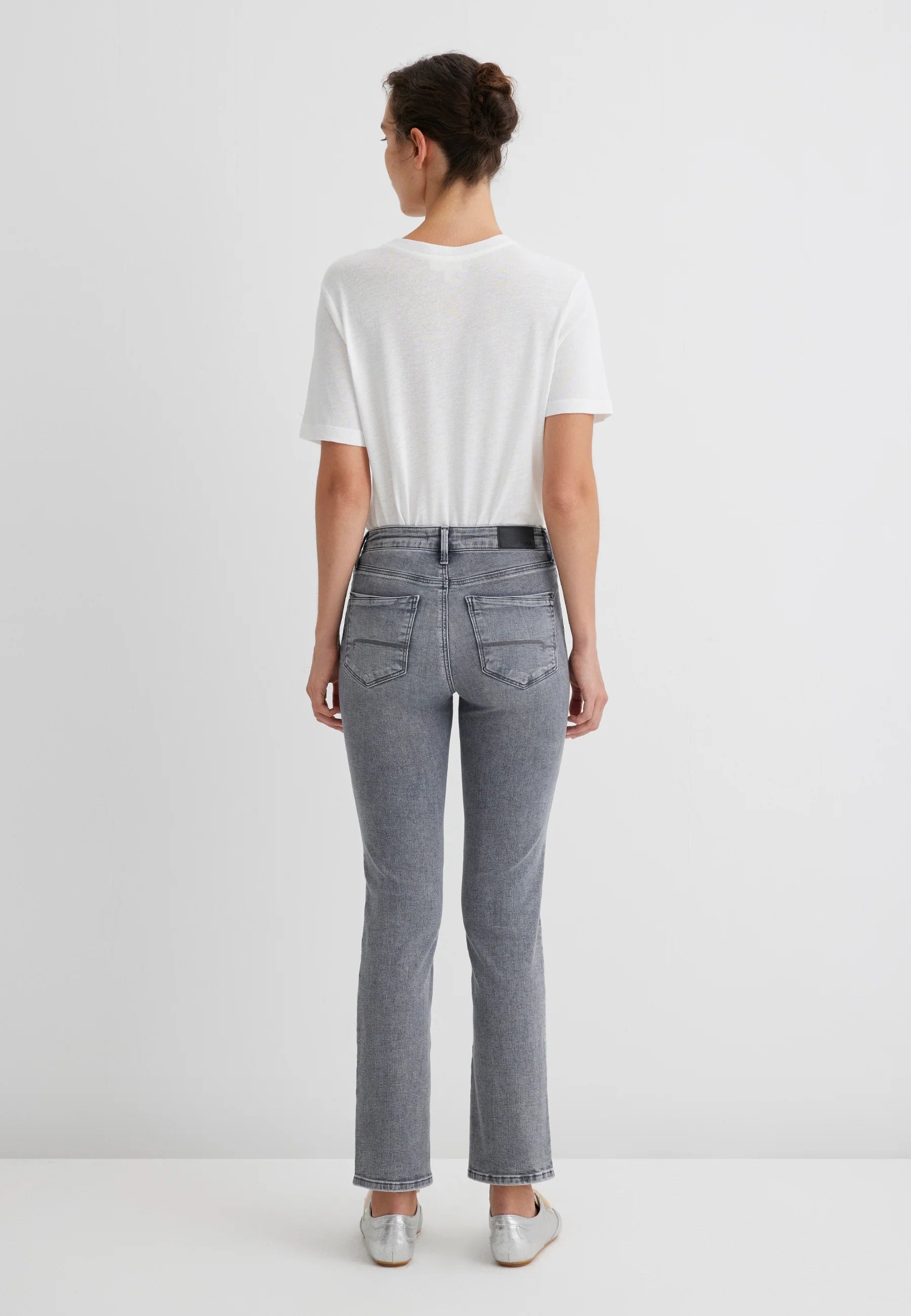 kendra-grey-brushed-glam-