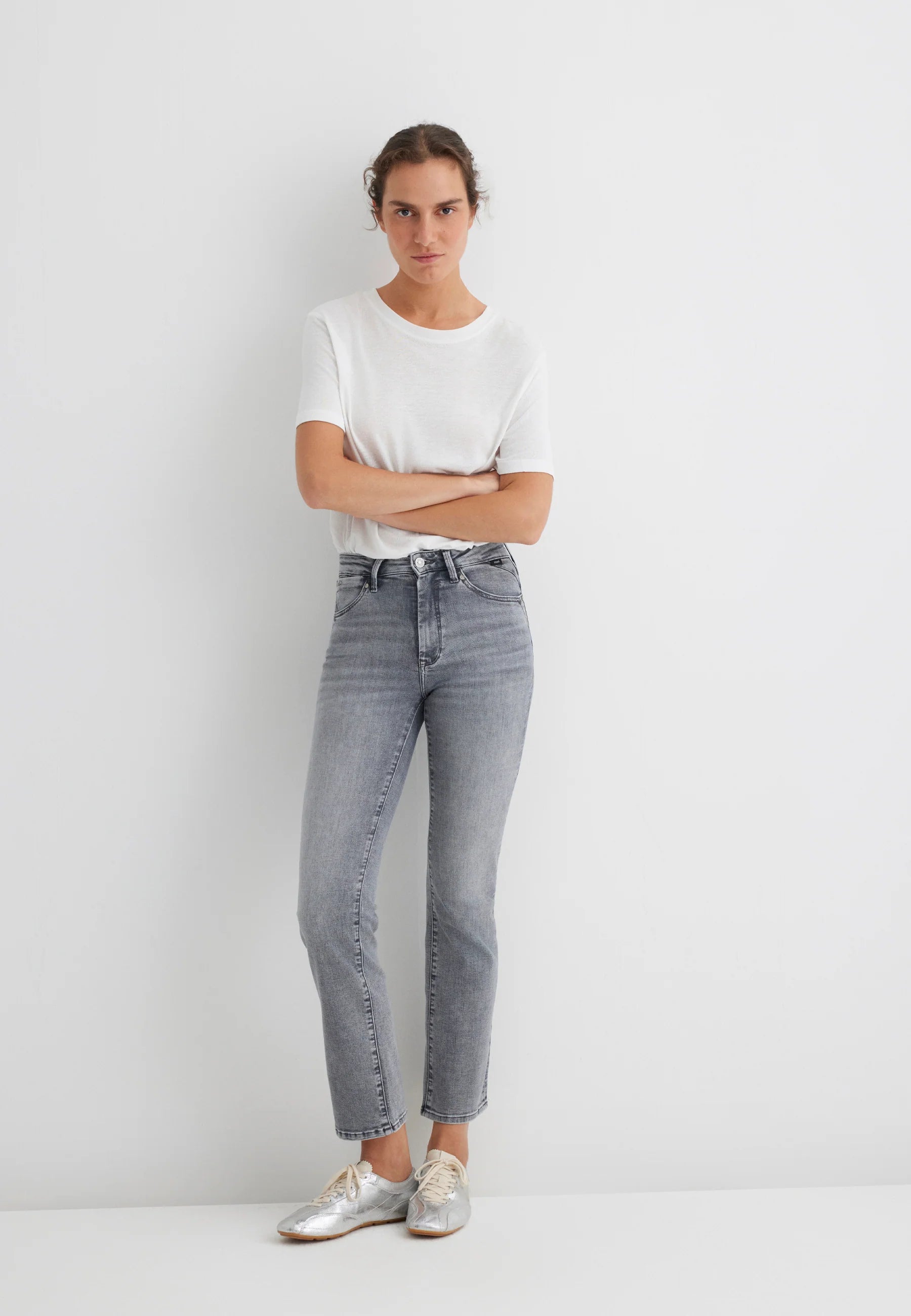 kendra-grey-brushed-glam-
