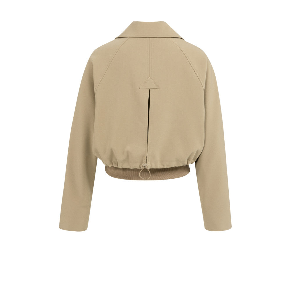 kurze-jacke-mit-rippenbund-