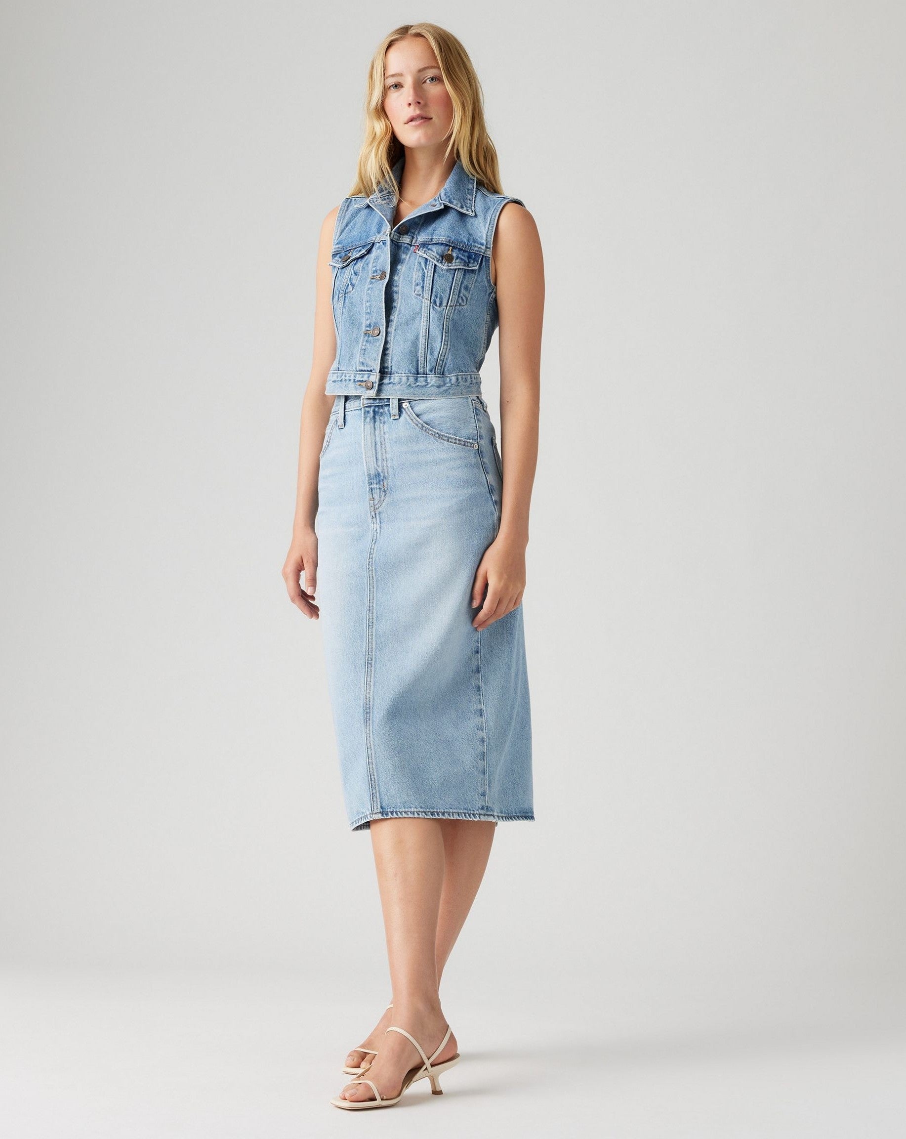 levi's®-high-rise-back-slit-skirt---riveting-clean-hem-jupes