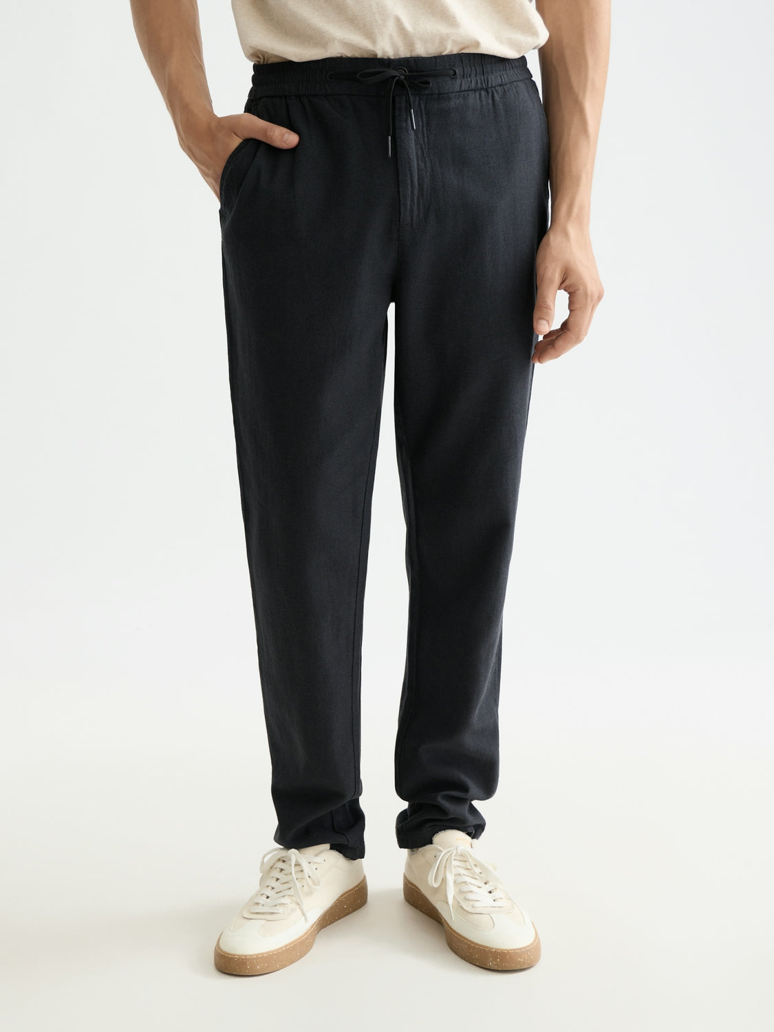 core---warren----cotton/-linen-twil-001-black-