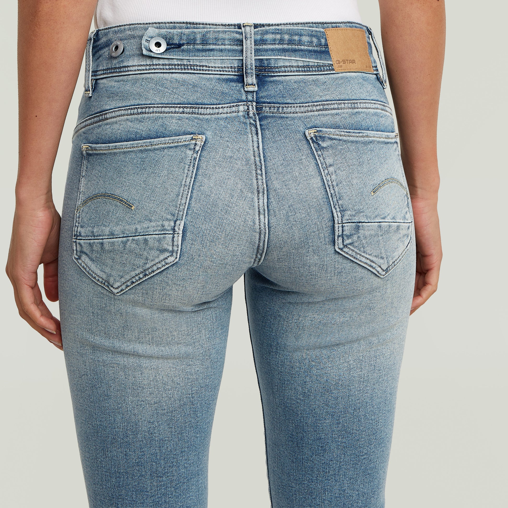 midge-slim-straight-wmn-