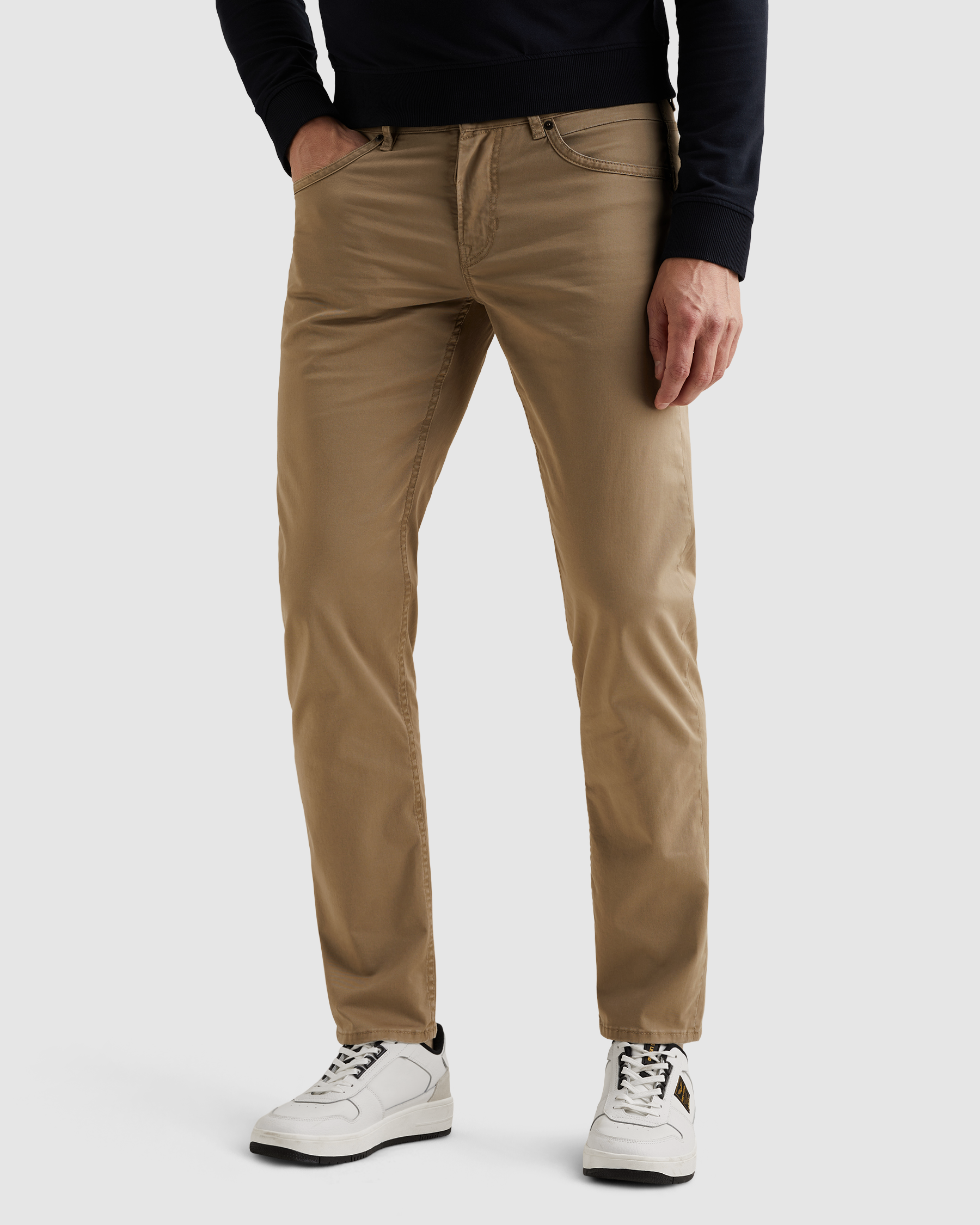 navigator-left-hand-stretch-tw-