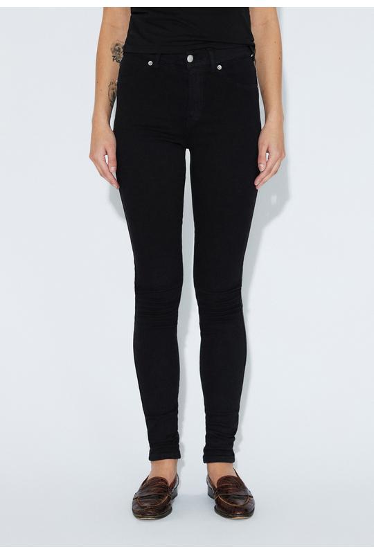 plenty-beck-dark-plain-