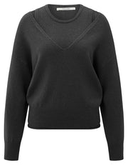 pullover-mit-v-ausschnitt-