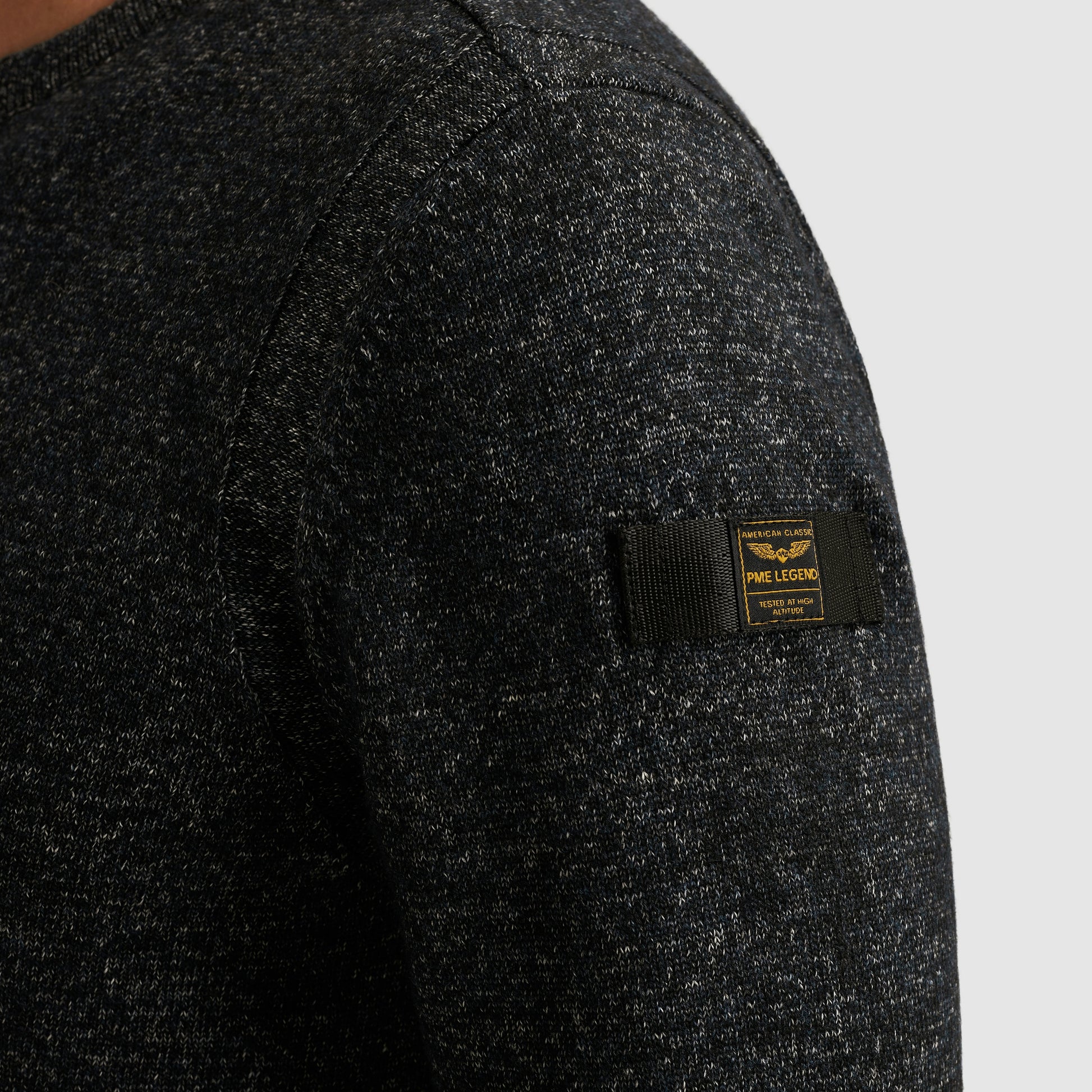 r-neck-soft-blend-5282-carbon-