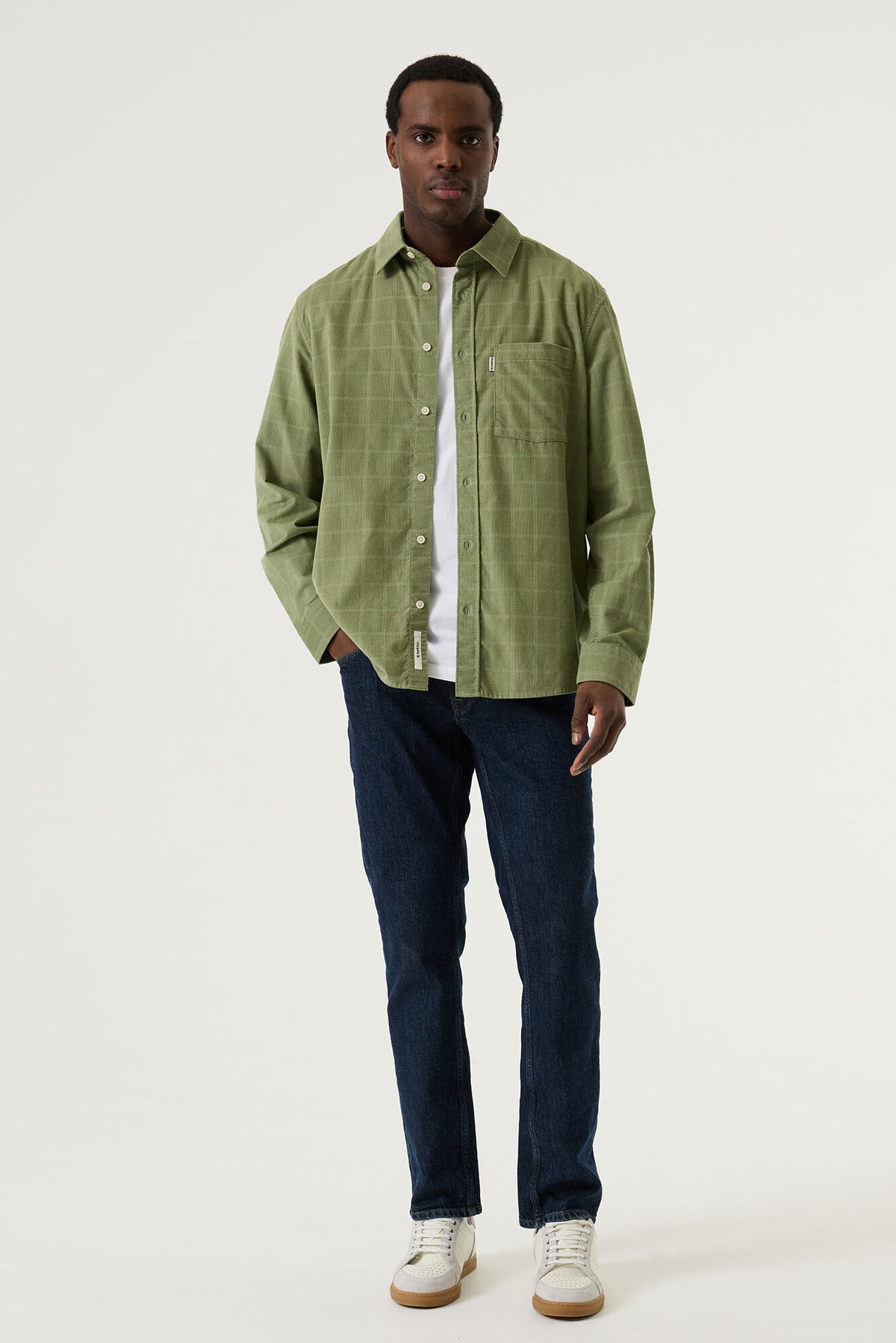 v261283-4163-onmodel-total-2000-4f8fb840