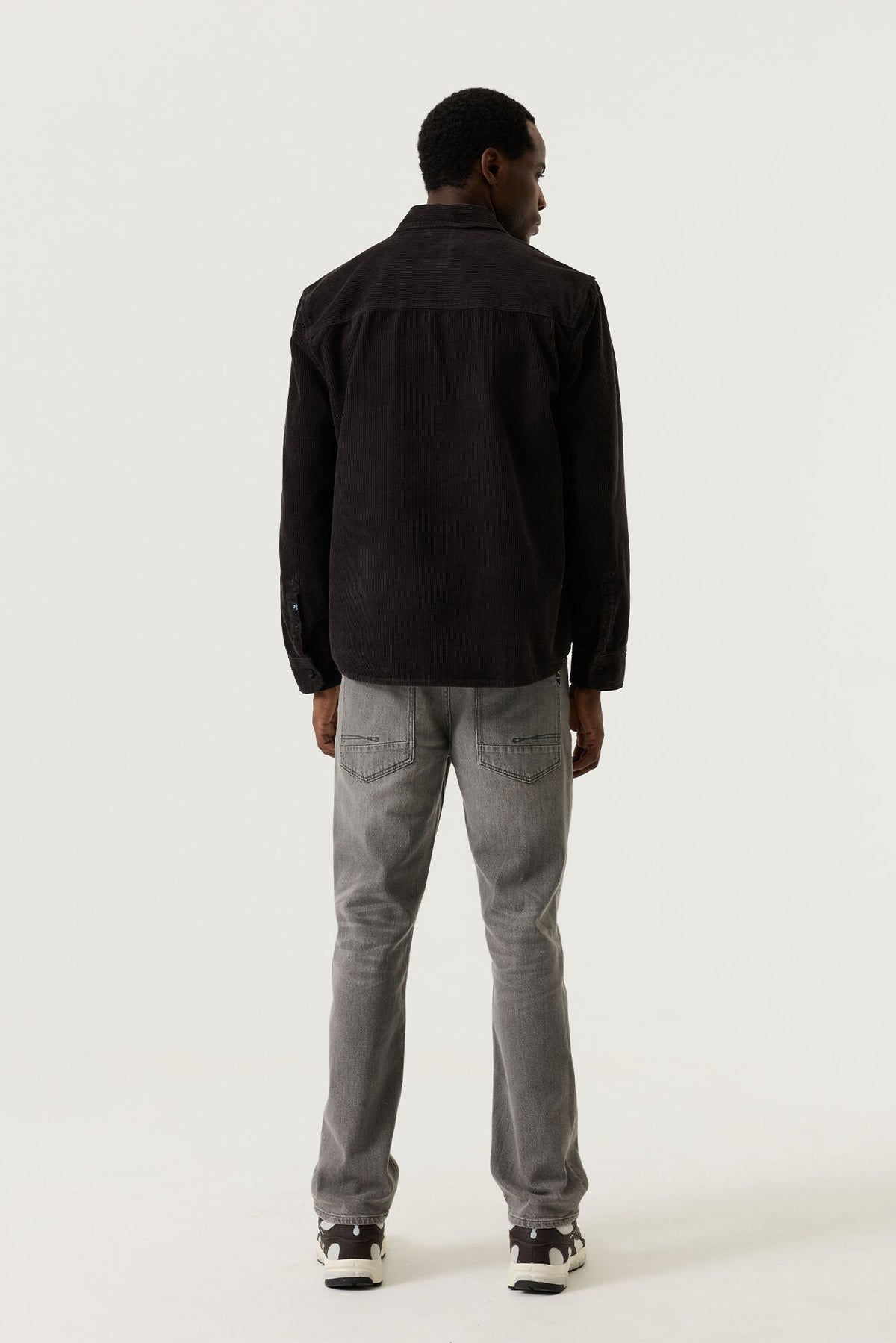 v261285-5836-onmodel-back-2000-f1f47949