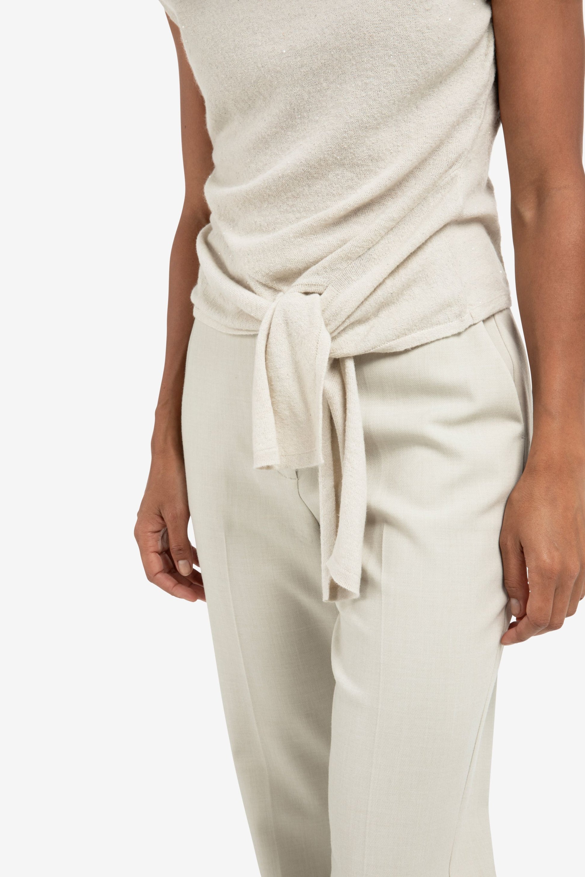 yaya-ärmelloser-pullover-mit-knoten-t-shirts